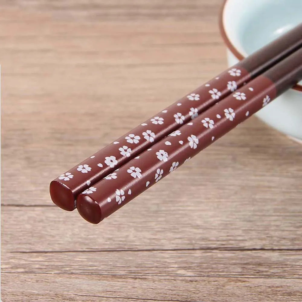 Japanese Style Natural Wooden Chopsticks For Creative Pattern Tableware Kitchen Tool Restaurant Decorations