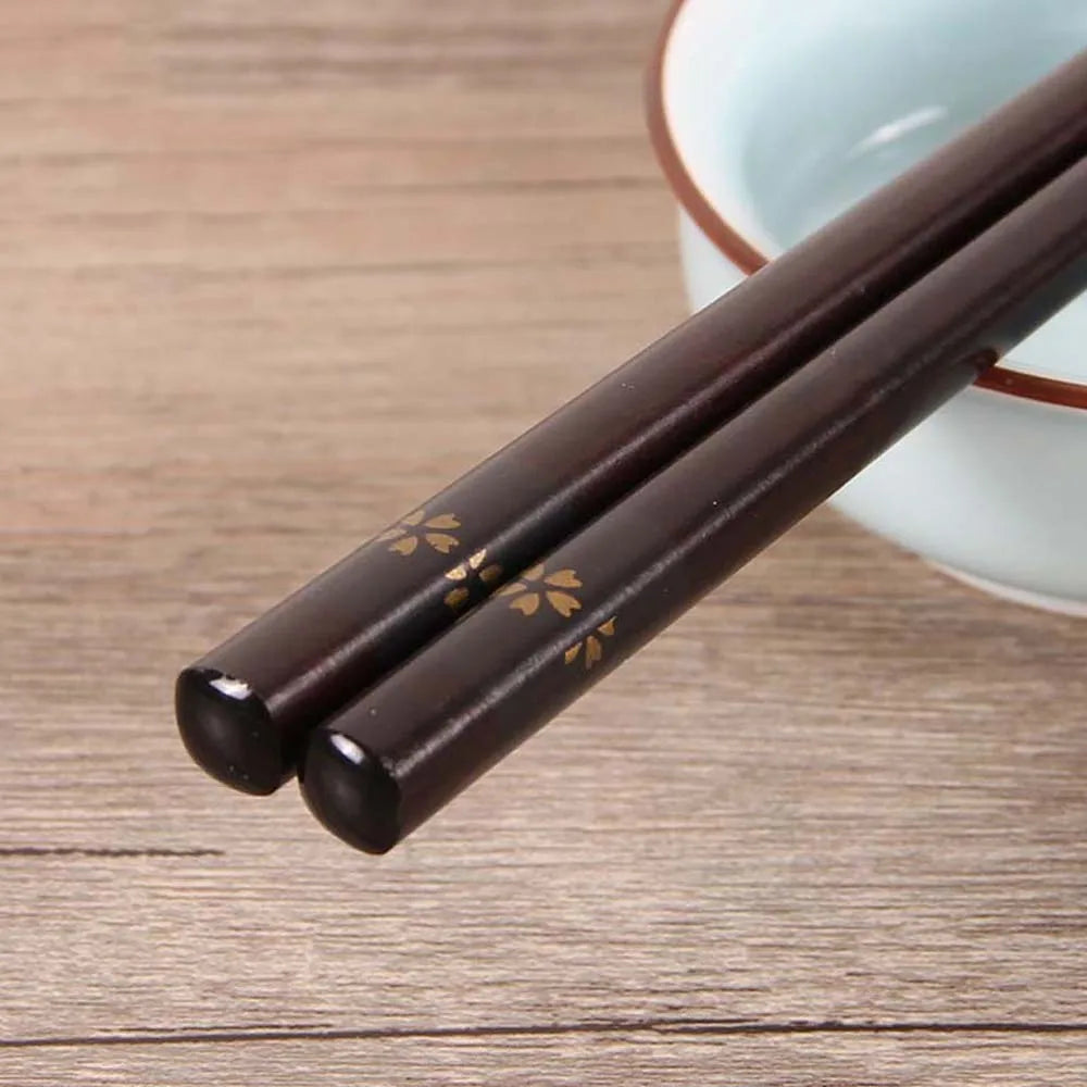 Japanese Style Natural Wooden Chopsticks For Creative Pattern Tableware Kitchen Tool Restaurant Decorations