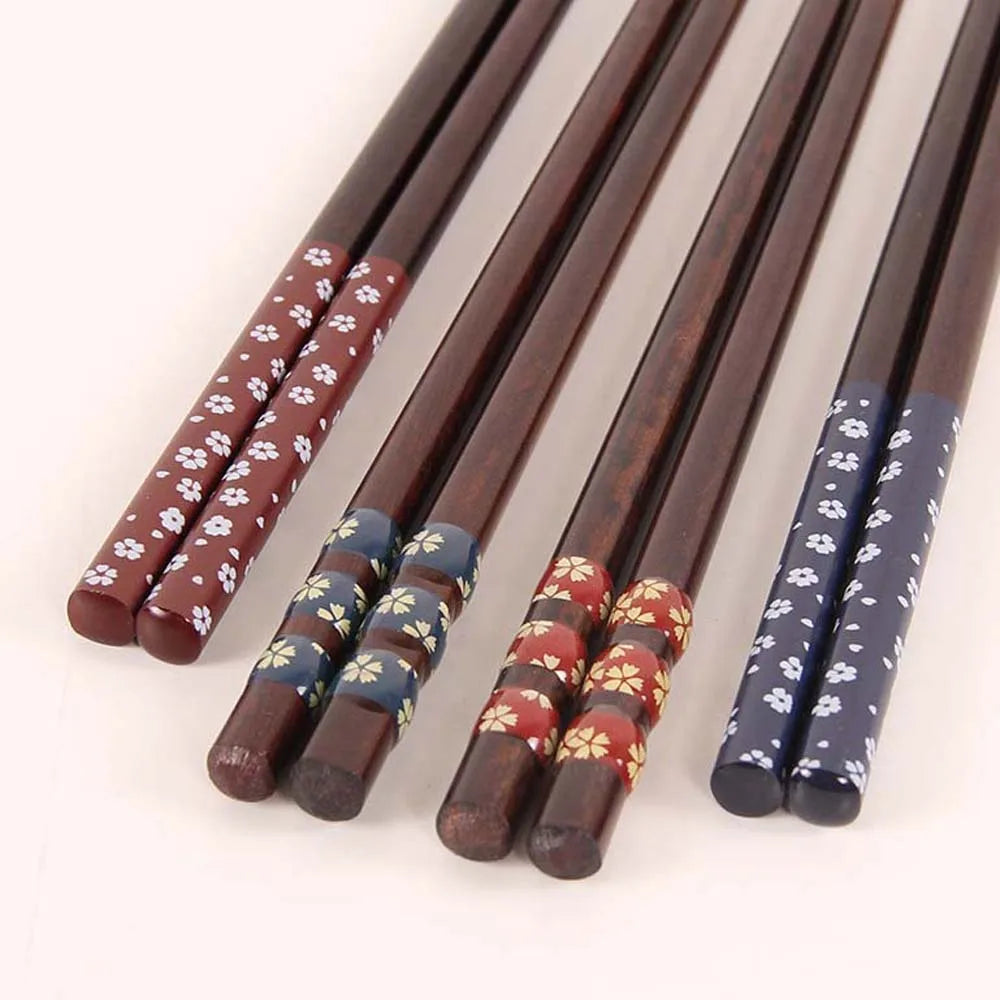 Japanese Style Natural Wooden Chopsticks For Creative Pattern Tableware Kitchen Tool Restaurant Decorations