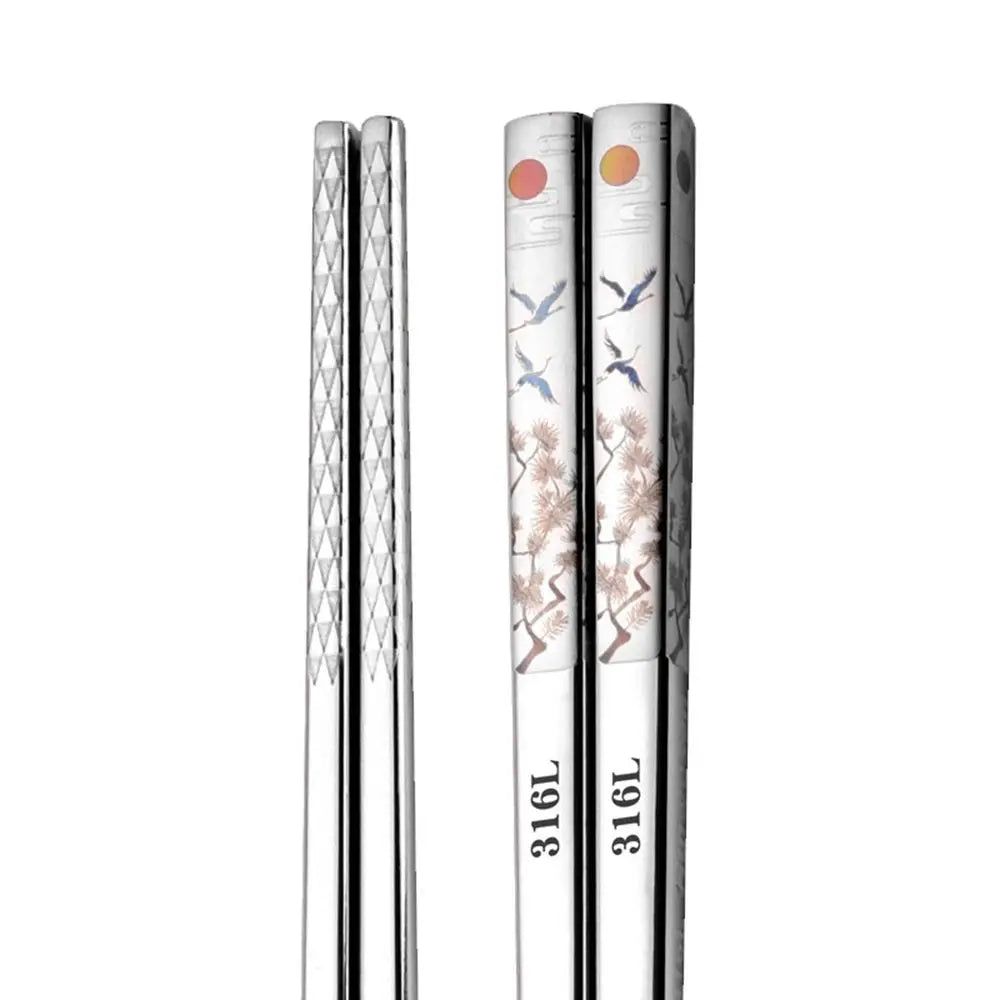 Luxury Reusable Cherry Blossom Healthy Dining Bar Sushi Kitchen Tools Tableware Chopsticks Kitchenware