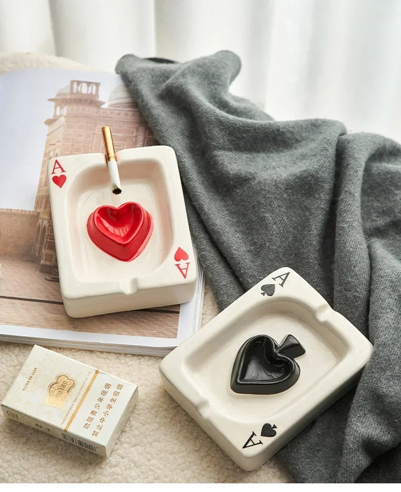 Creative Playing Card Ashtray Home Decor Modern Style Living Room Table Ornaments Simple Smoking Accessories Decorative Ash Tray