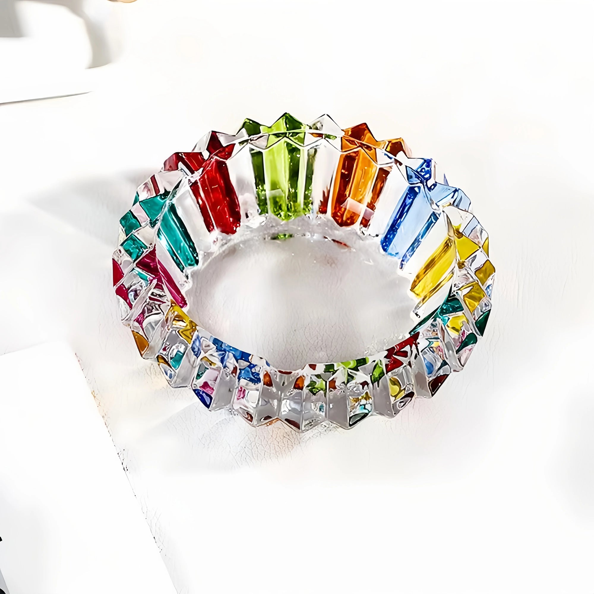 Elegant glass ashtray – perfect for home and office decoration, colorful round design, ideal for living rooms.