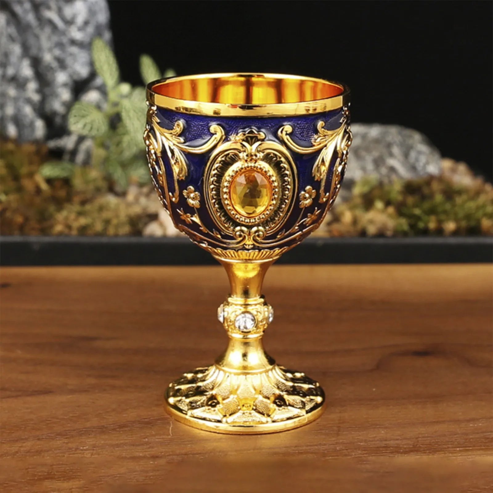 Delicate Drink Cup Retro Metal Diamond-encrusted Wine Glass European Style  Whiskey Glass Anti-break Chalice Gift