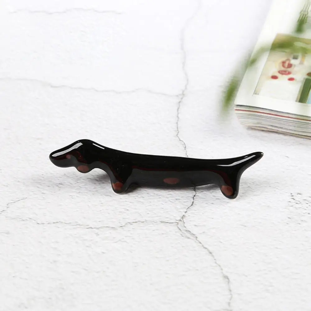 1Pc Cute Dachshund Dog Ceramic Chopsticks Holder Creative Practical Kitchen Tableware Chopstick Holder Home Decoration