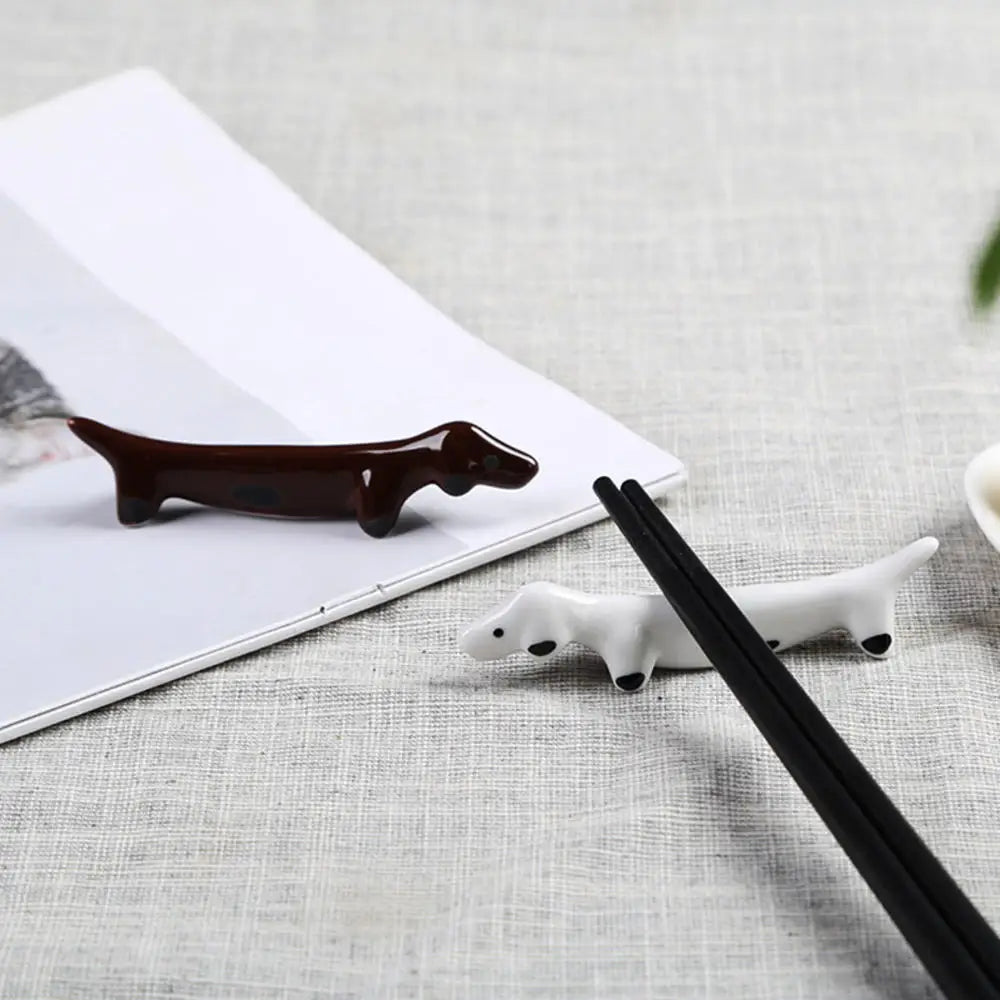 1Pc Cute Dachshund Dog Ceramic Chopsticks Holder Creative Practical Kitchen Tableware Chopstick Holder Home Decoration