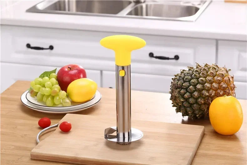 Stainless Steel Pineapple Cutter, Sharp Blade Fruit Peeler with Slicing Knives for Home & Kitchen Use