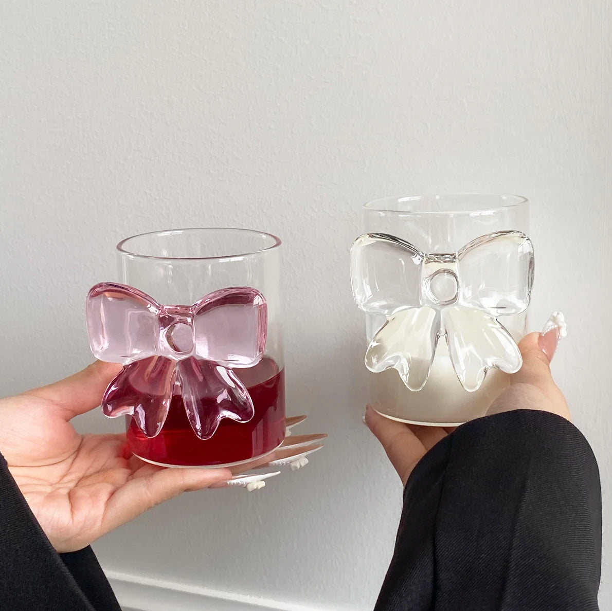 1Pc Handmade Glass Bow Tie Cup, Exquisite and Simple Bow Tie Glass Cup, Suitable for Daily Household Use as Drinking Cup, Milk Cup, Juice Cup, Candlelight Dinner, Family Party, Birthday Party Drinkware, Gift Giving