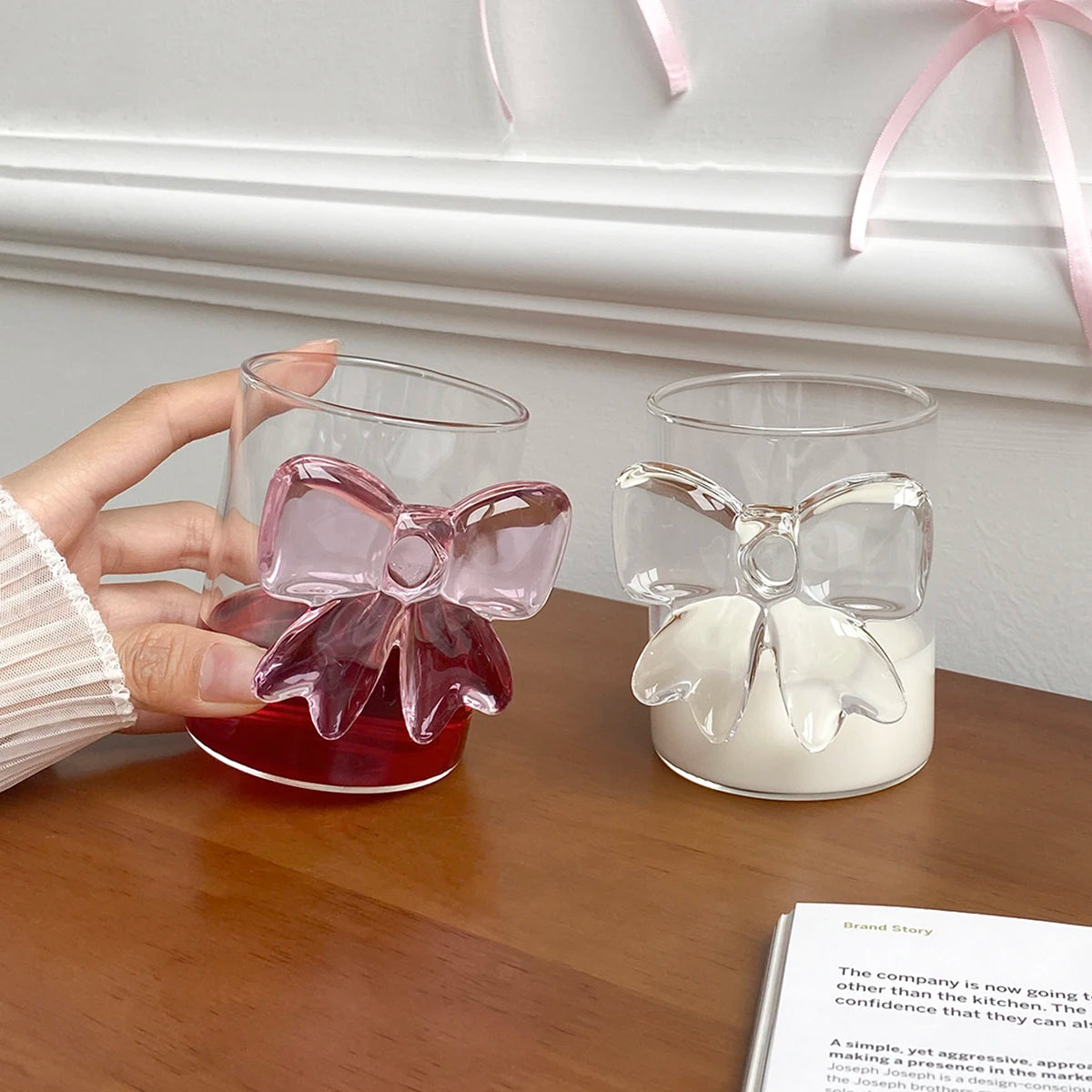 1Pc Handmade Glass Bow Tie Cup, Exquisite and Simple Bow Tie Glass Cup, Suitable for Daily Household Use as Drinking Cup, Milk Cup, Juice Cup, Candlelight Dinner, Family Party, Birthday Party Drinkware, Gift Giving