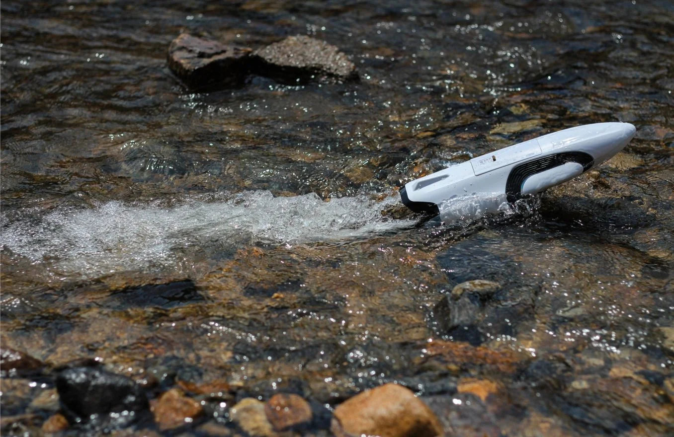 S2 Twin Jet RC Racing Boat High Speed Self-Righting Remote Control Ship 2.4Ghz Watercraft Model with Flip Over Recovery