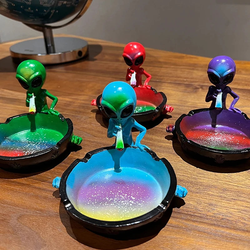 Cute Cool Hand-Painted Resin Ashtray Decorative Smoking Accessory Fancy Home Decor Ash Tray for Cigarettes And Cigar