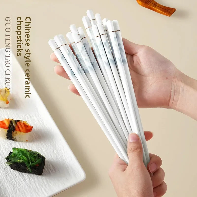 High End New Antibacterial, Mildew Proof, Anti Slip Chopsticks for Household Use, Heat-resistant Household Chopsticks