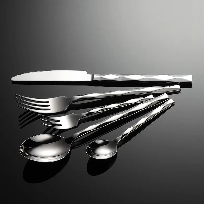 Diamond Pattern Stainless Steel Dinner Set Square Handle Cutlery Simple Fork Knife Spoon Teafork Dinning Tables Sets 2024