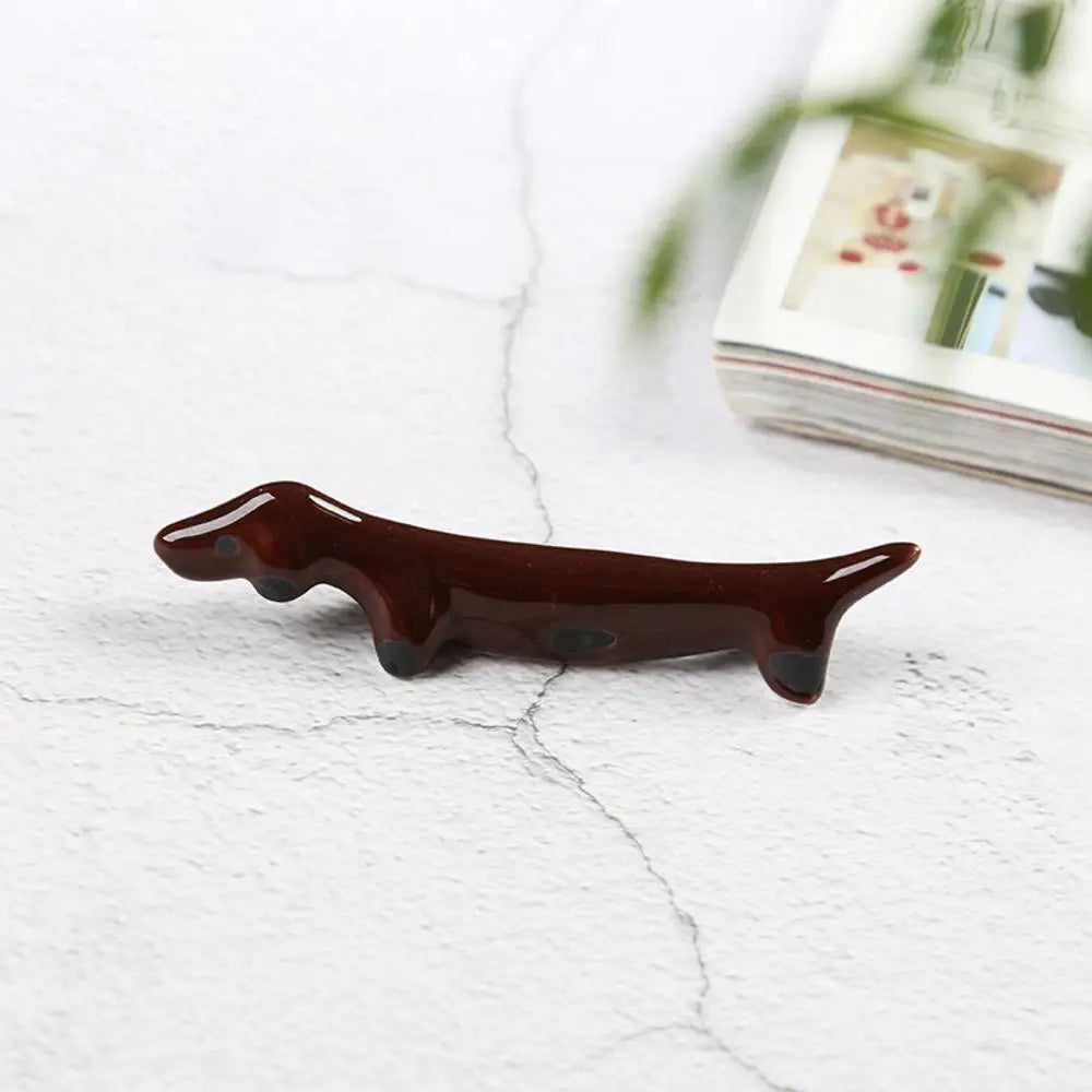 1Pc Cute Dachshund Dog Ceramic Chopsticks Holder Creative Practical Kitchen Tableware Chopstick Holder Home Decoration