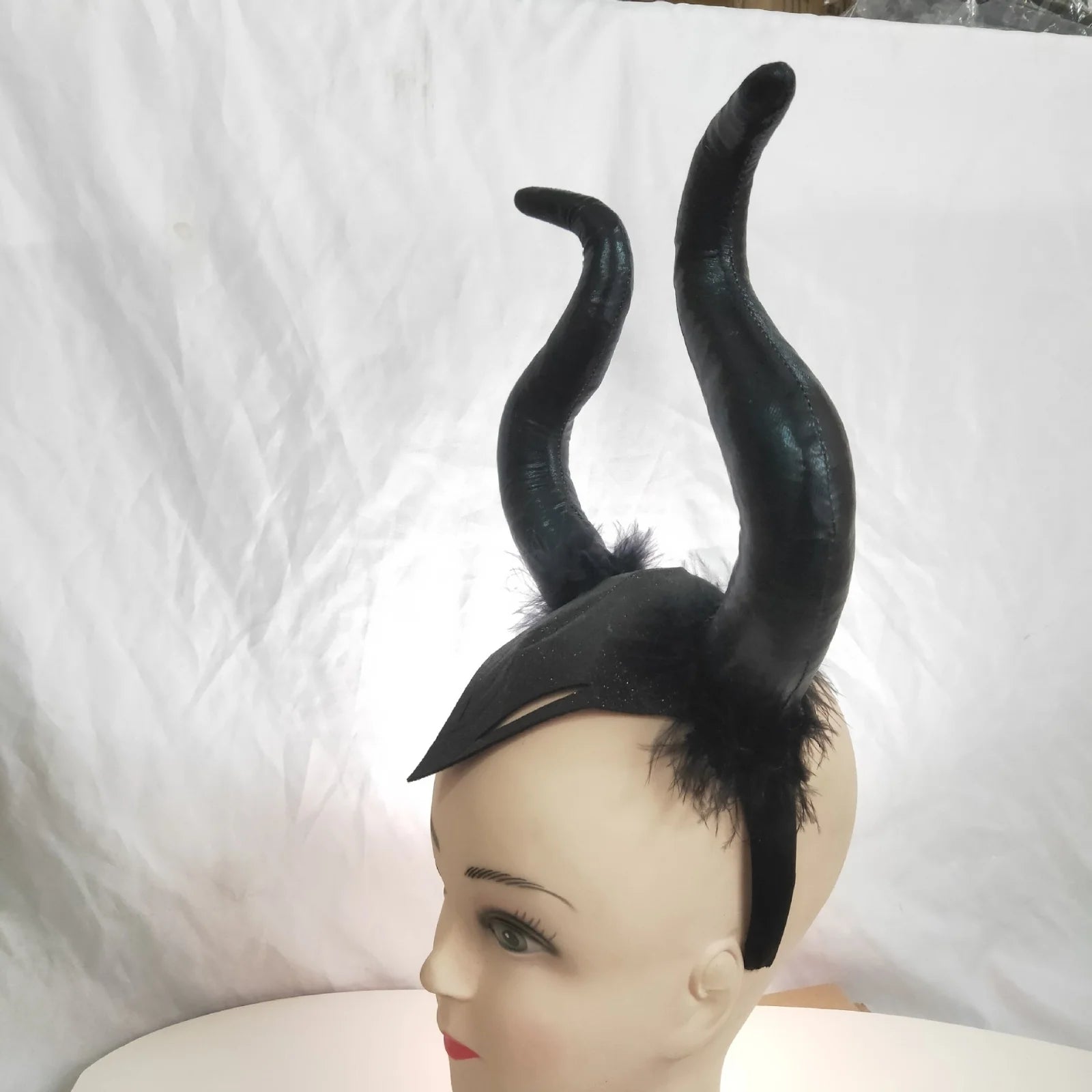 1PC Bull Horns Headband with Fur, Black, Halloween Party Cosplay Prop, Stylish Costume Decoration